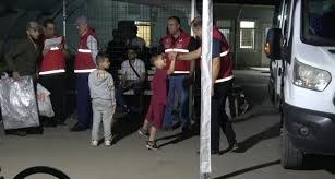 Suriye’ye geri dönüşler gece de devam ediyor